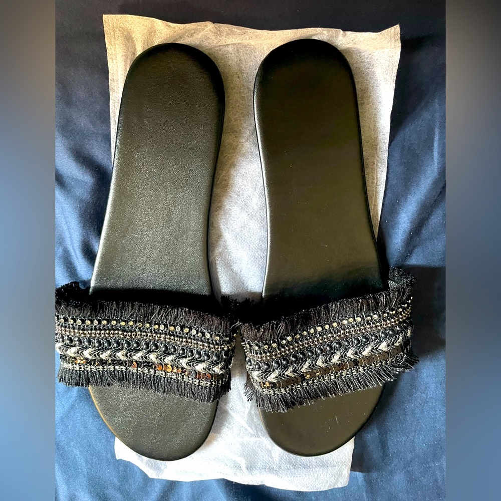 Flats/sandals/Slippers